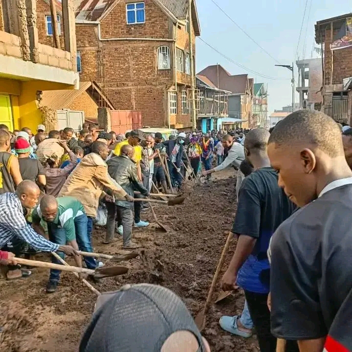 La ville de Bukavu redevient propre grâce aux séances  de travaux communautaires  après quelques jours d’affrontements massifs