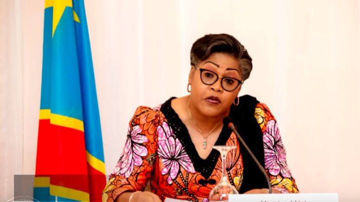 Judith Suminwa dénonce l’exploitation illégale des ressources minières de la RDC