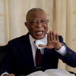 BUKAVU Devant Bertrand Bisimwa, le  Pasteur Eugène BUJIRI de l’église 5CELAPA. Philadelphie a dénoncé le chaos, les enlèvements des M23 dans la ville de Bukavu