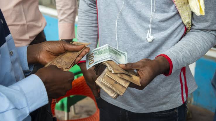 GOMA ET BUKAVU : Les retraits en dollars via mobile money de plus en plus coûteux
