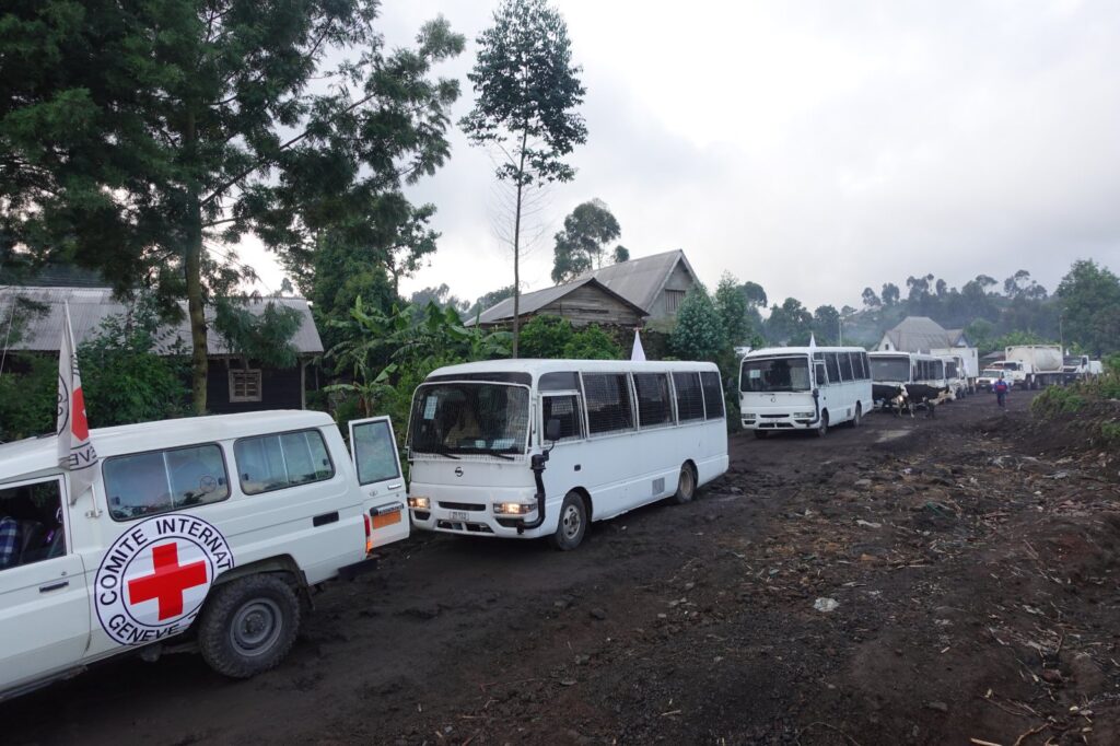 RD Congo : Le CICR facilite le transfert de certains FARDC et PCR désarmées depuis Goma vers Kinshasa