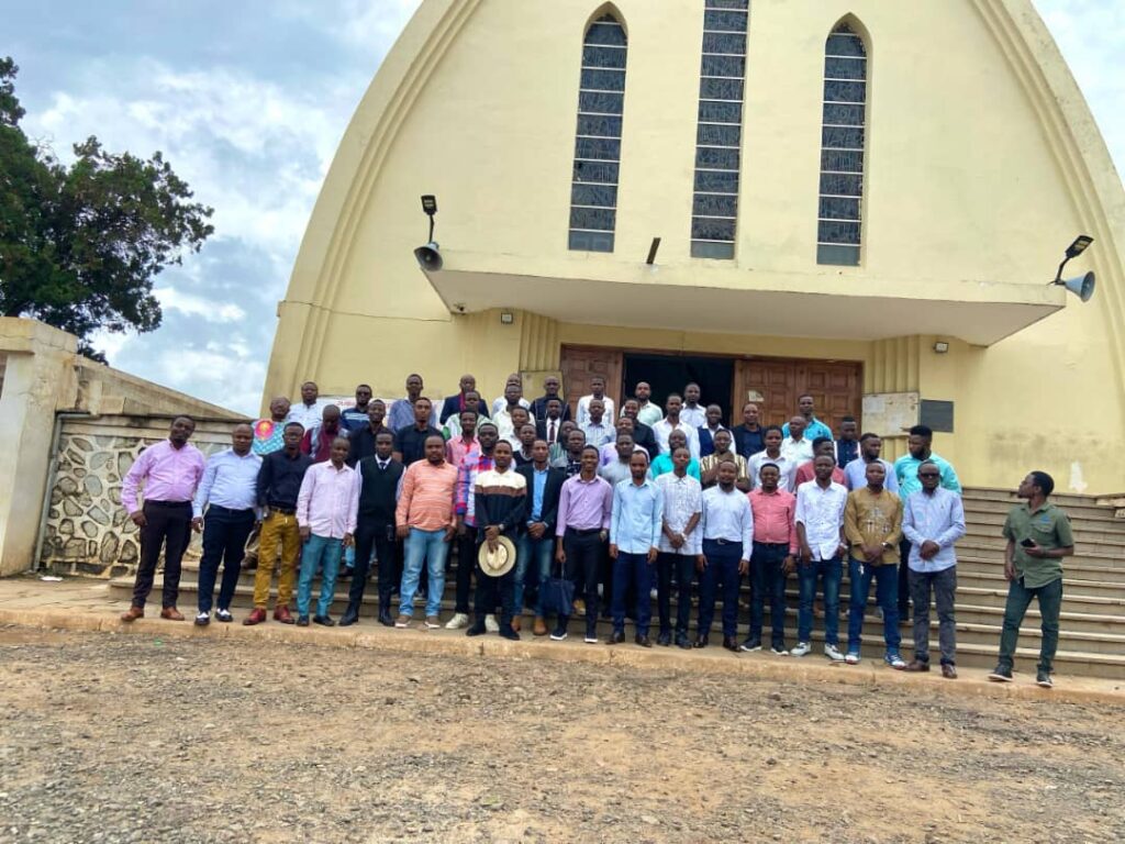 Récollection des anciens servants à la cathédrale Notre-Dame de la Paix de Bukavu
