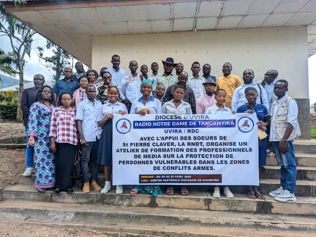 Renforcement des capacités médiatiques à Uvira : plus de 37 participants formés à la protection des personnes vulnérables en zones de conflit