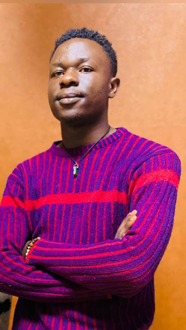 Asaph Andema Nambibi alias El-Poèta, le slameur qui fait parler les cicatrices de sa région 