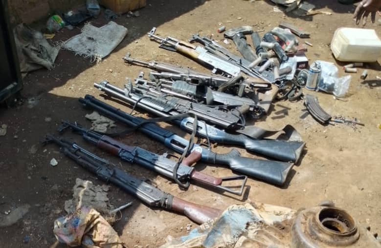 Bukavu : une importante cargaison d’armes découverte dans un lot de mitrailles