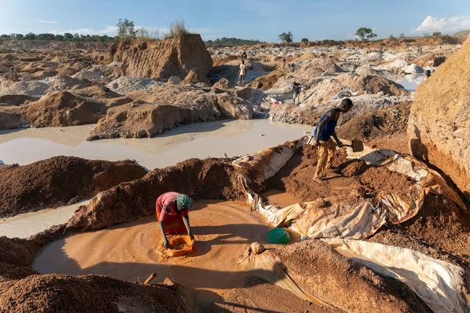 Lithium à Manono : 1 700 carrés miniers attribués à l’exploitation américaine KoBold Metals dans le cadre d’un partenariat RDC–USA